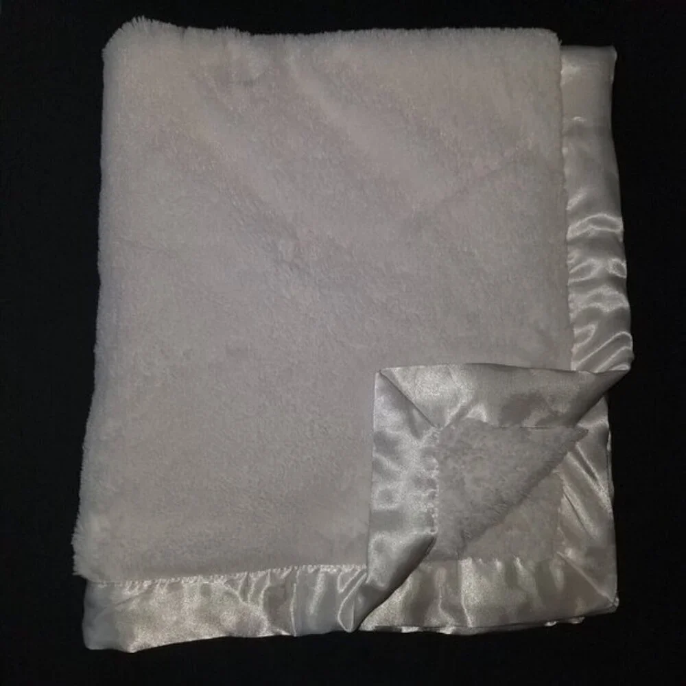 Mud Pie Solid White Baby Blanket Lovey SOFT Fleece Satin Trim 30